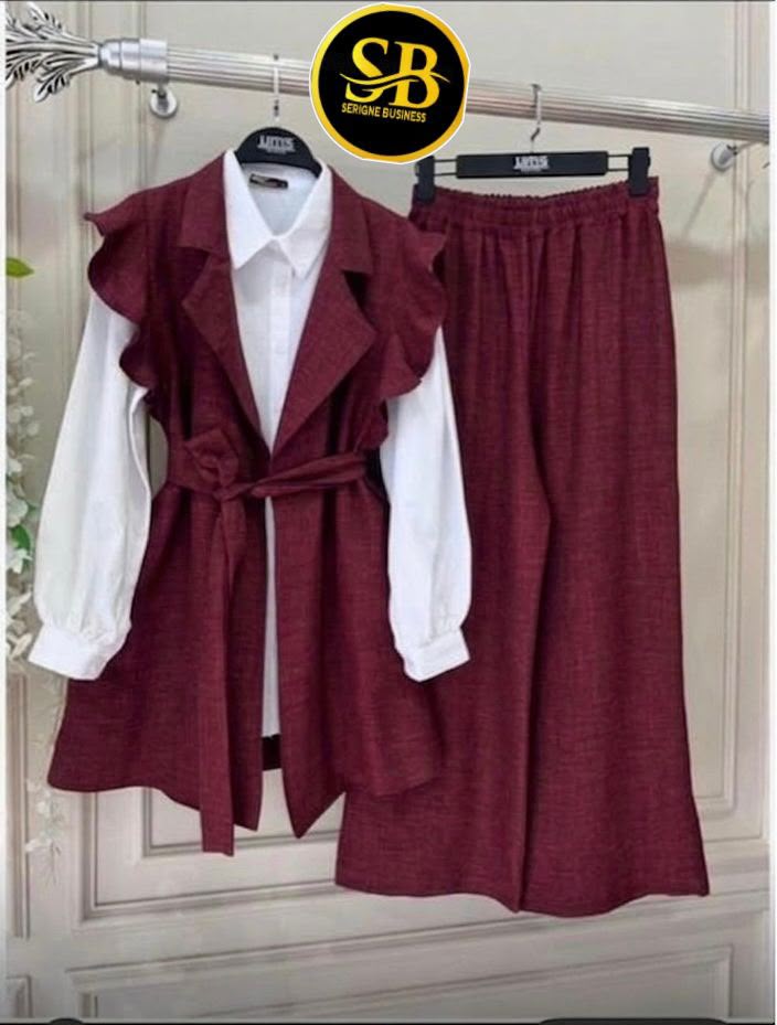 Ensemble gilet ceinturé, chemise et pantalon — Bordeaux et blanc